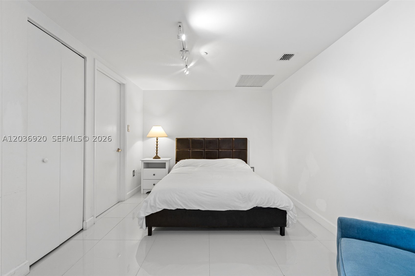 495 Brickell Ave #905, Miami FL 33131