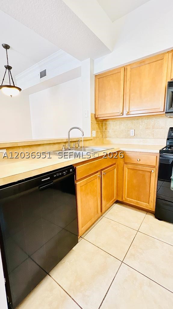 2304 E Myrtlewood Cir E #304, Palm Beach Gardens FL 33418