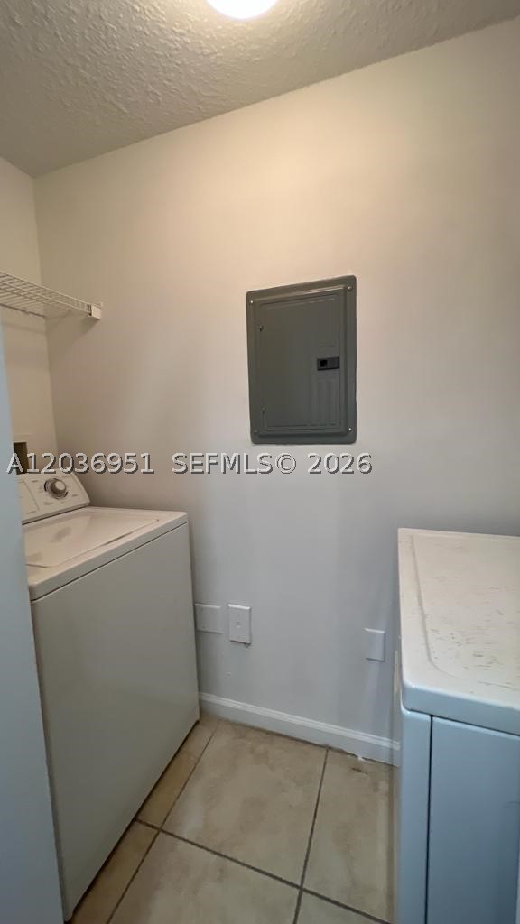 2304 E Myrtlewood Cir E #304, Palm Beach Gardens FL 33418