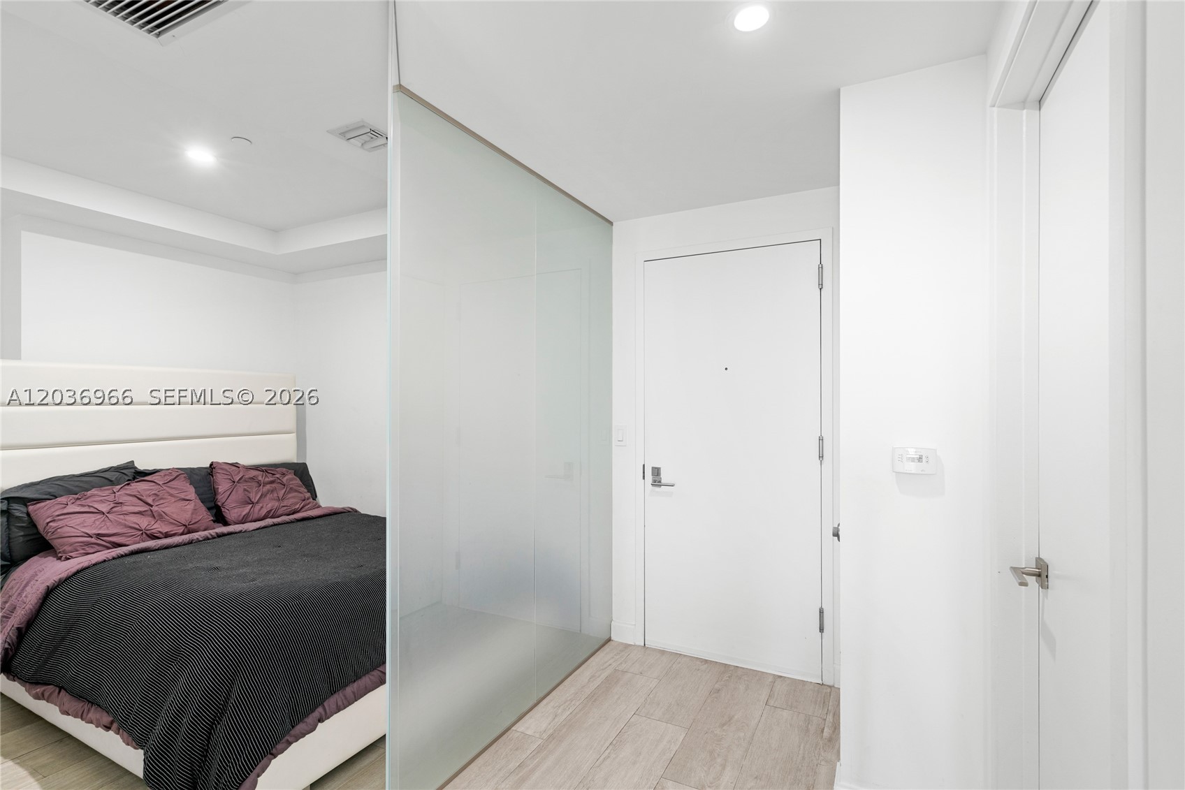 55 SW 9th St #1904, Miami FL 33130