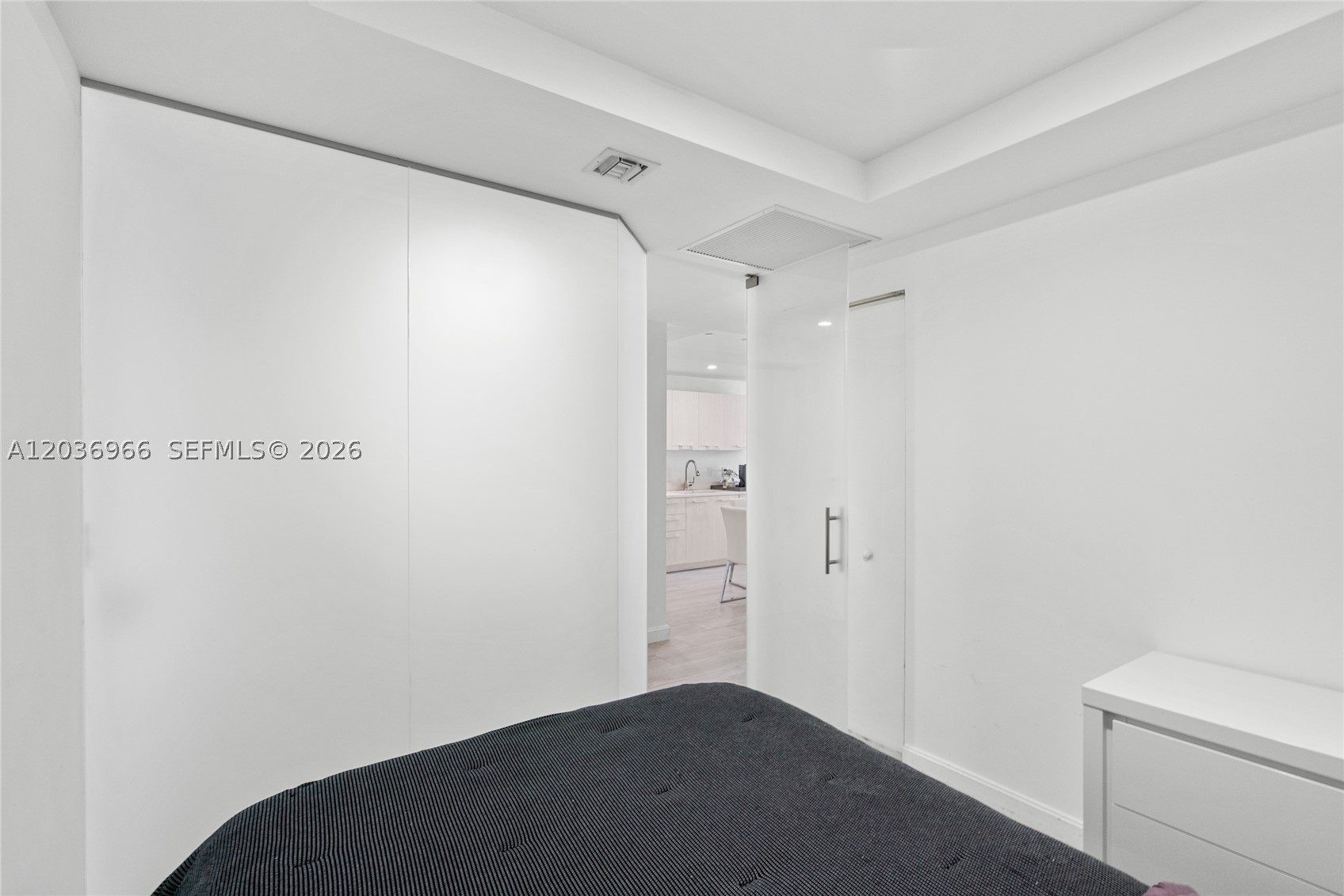 55 SW 9th St #1904, Miami FL 33130