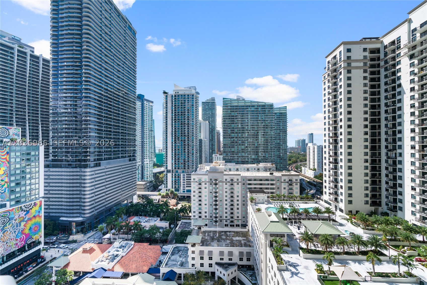 55 SW 9th St #1904, Miami FL 33130
