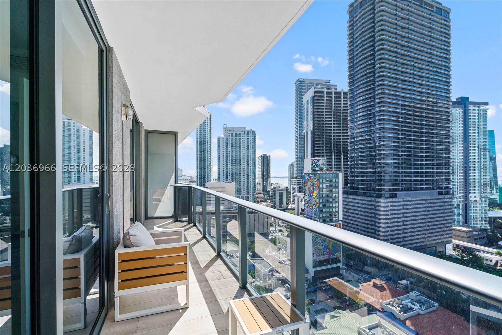 55 SW 9th St #1904, Miami FL 33130