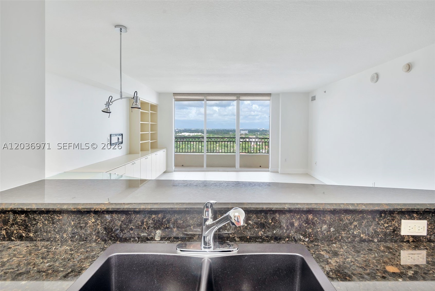 3232 SW 22nd St #1606, Miami FL 33145