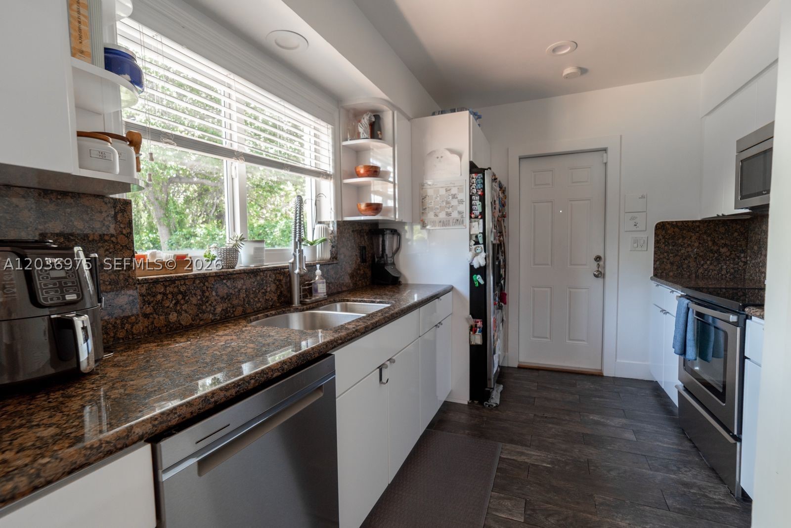 1244 S Alhambra Cir #1244, Coral Gables FL 33146