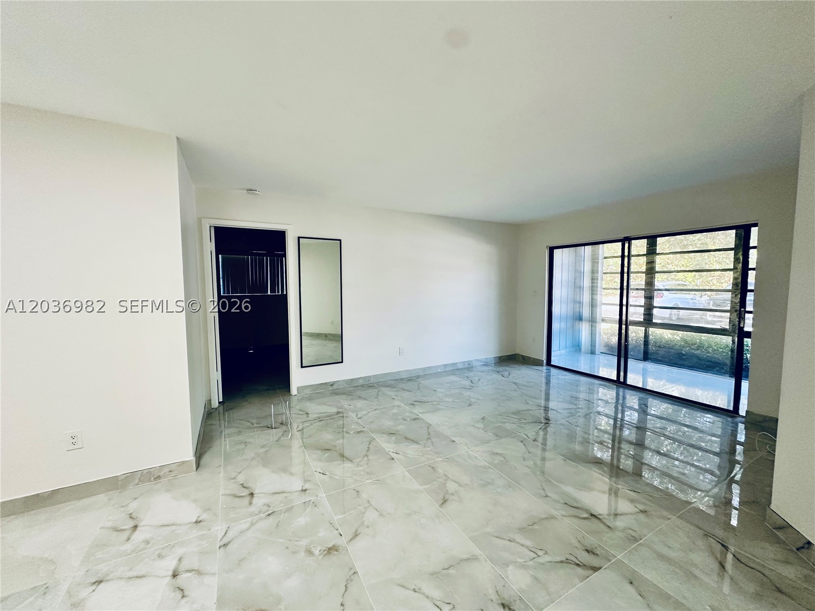 9703 Hammocks Blvd #108, Miami FL 33196