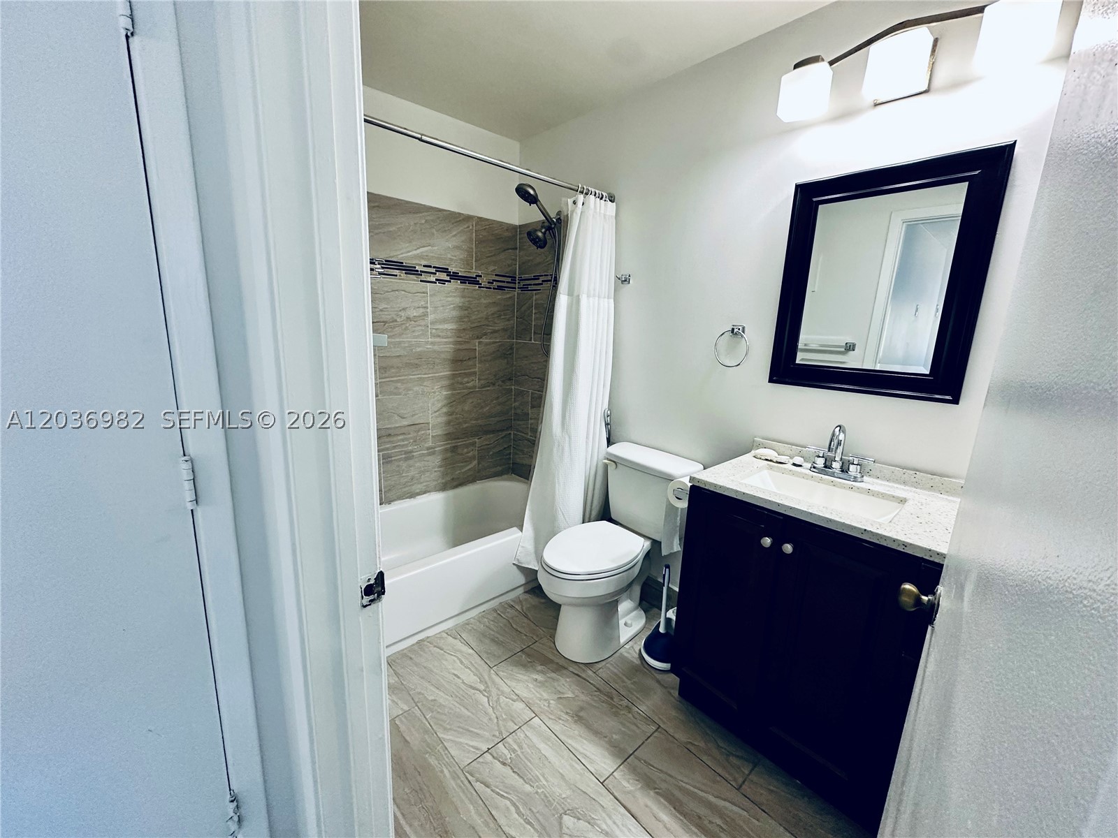 9703 Hammocks Blvd #108, Miami FL 33196