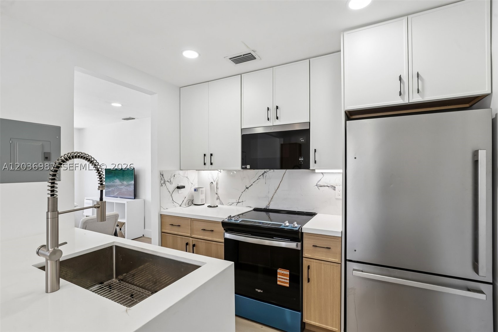 6595 SW 31st St #0, Miami FL 33155