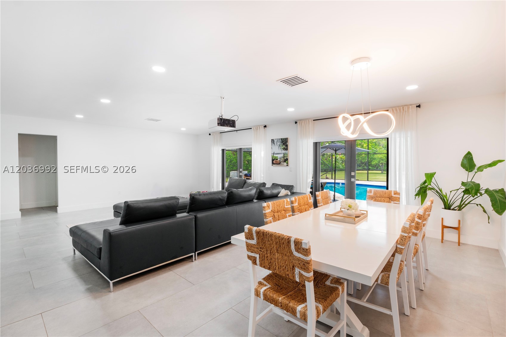7970 SW 122nd St, Pinecrest FL 33156
