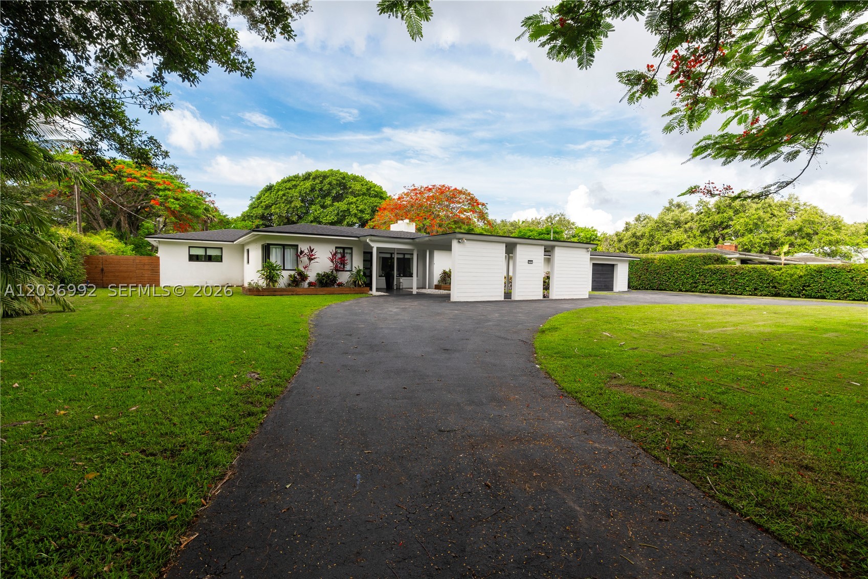 7970 SW 122nd St, Pinecrest FL 33156