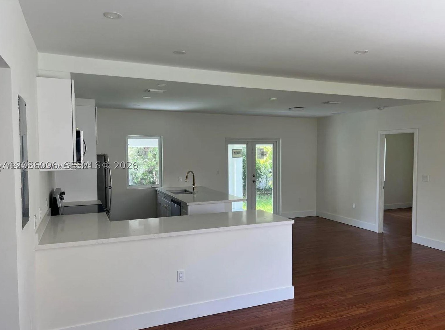 2250 SW 21 St, Miami FL 33145