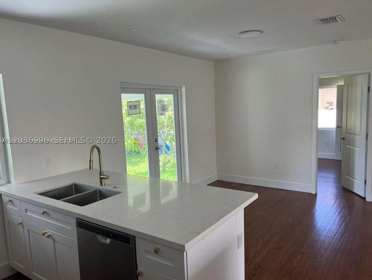 2250 SW 21 St, Miami FL 33145