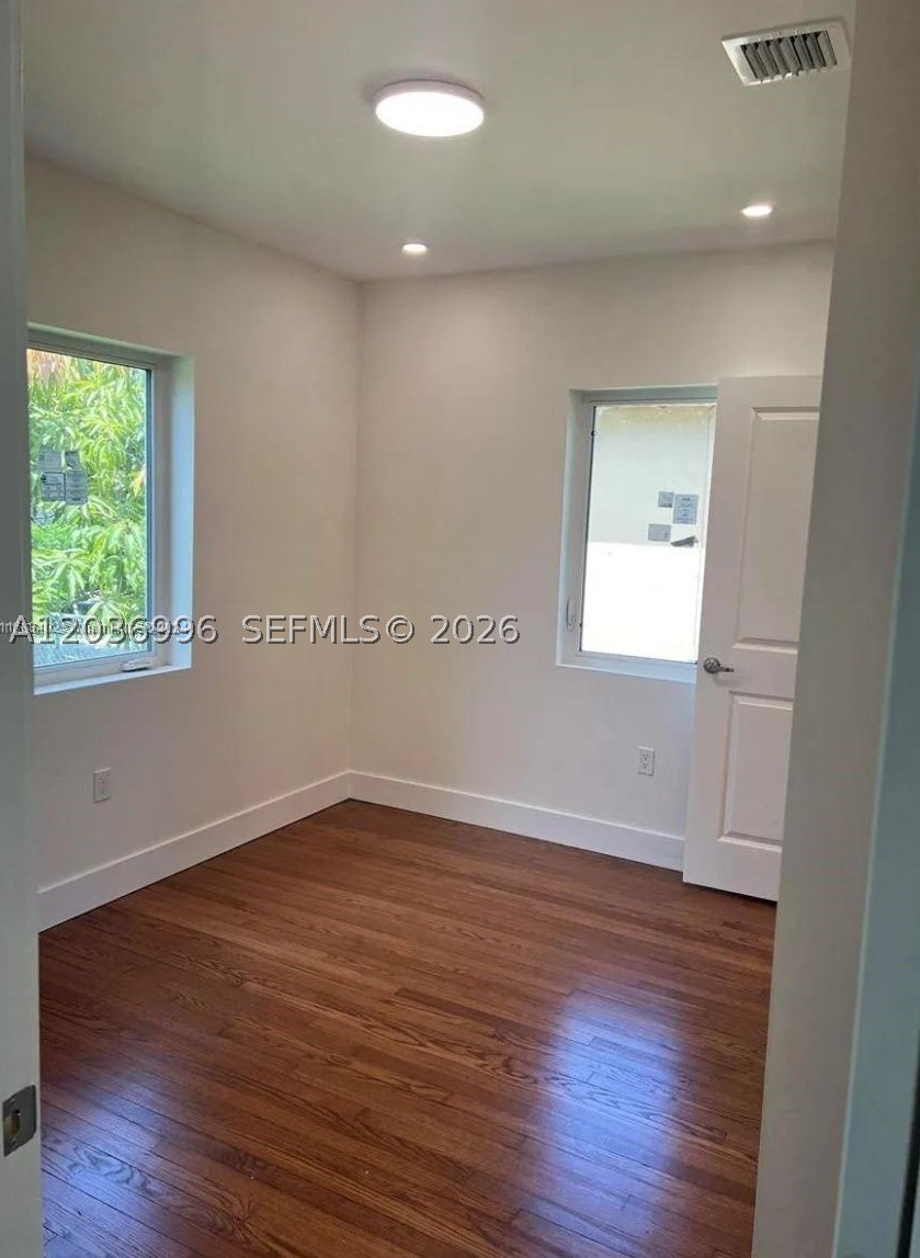 2250 SW 21 St, Miami FL 33145