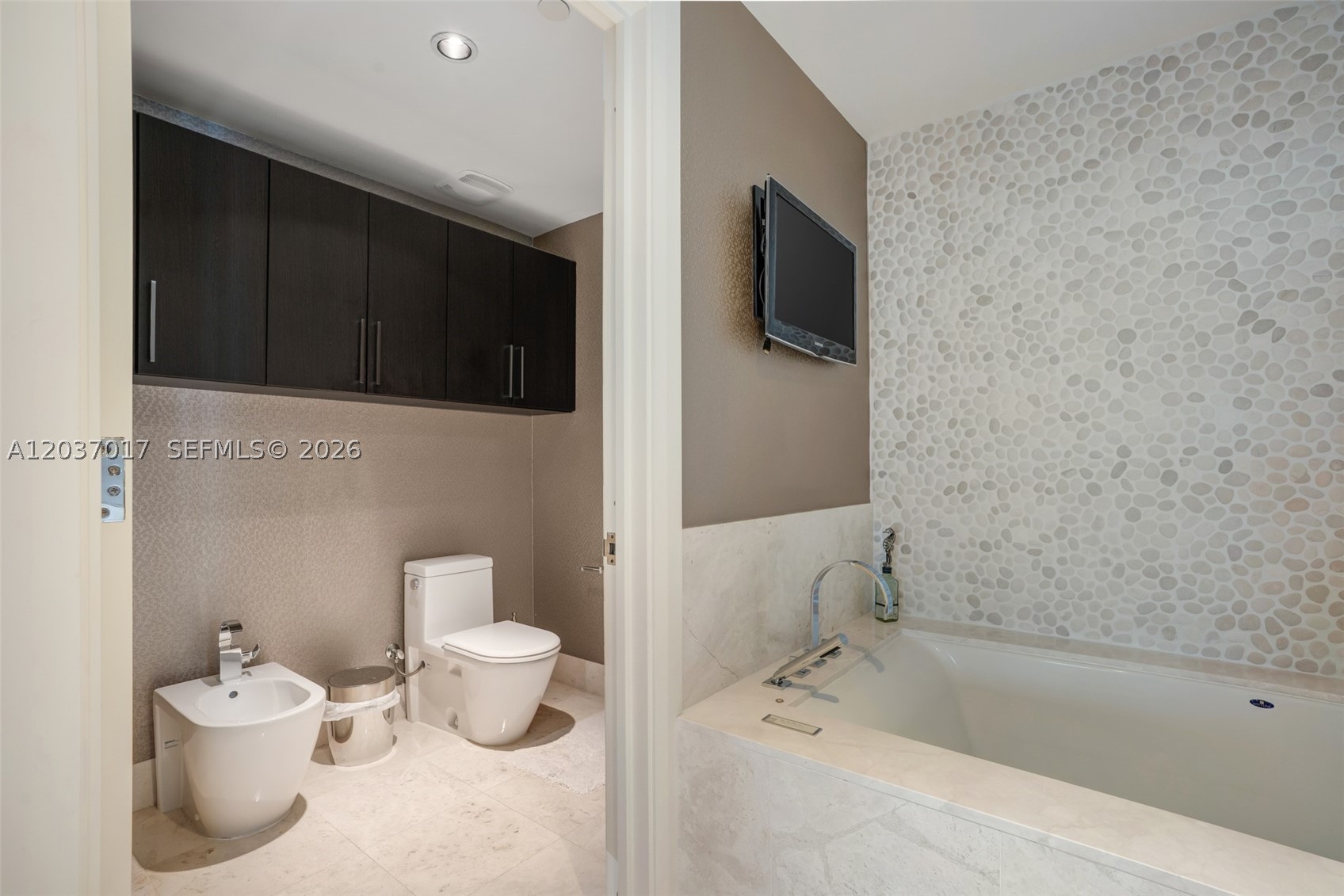 17121 Collins Ave #3304, Sunny Isles Beach FL 33160