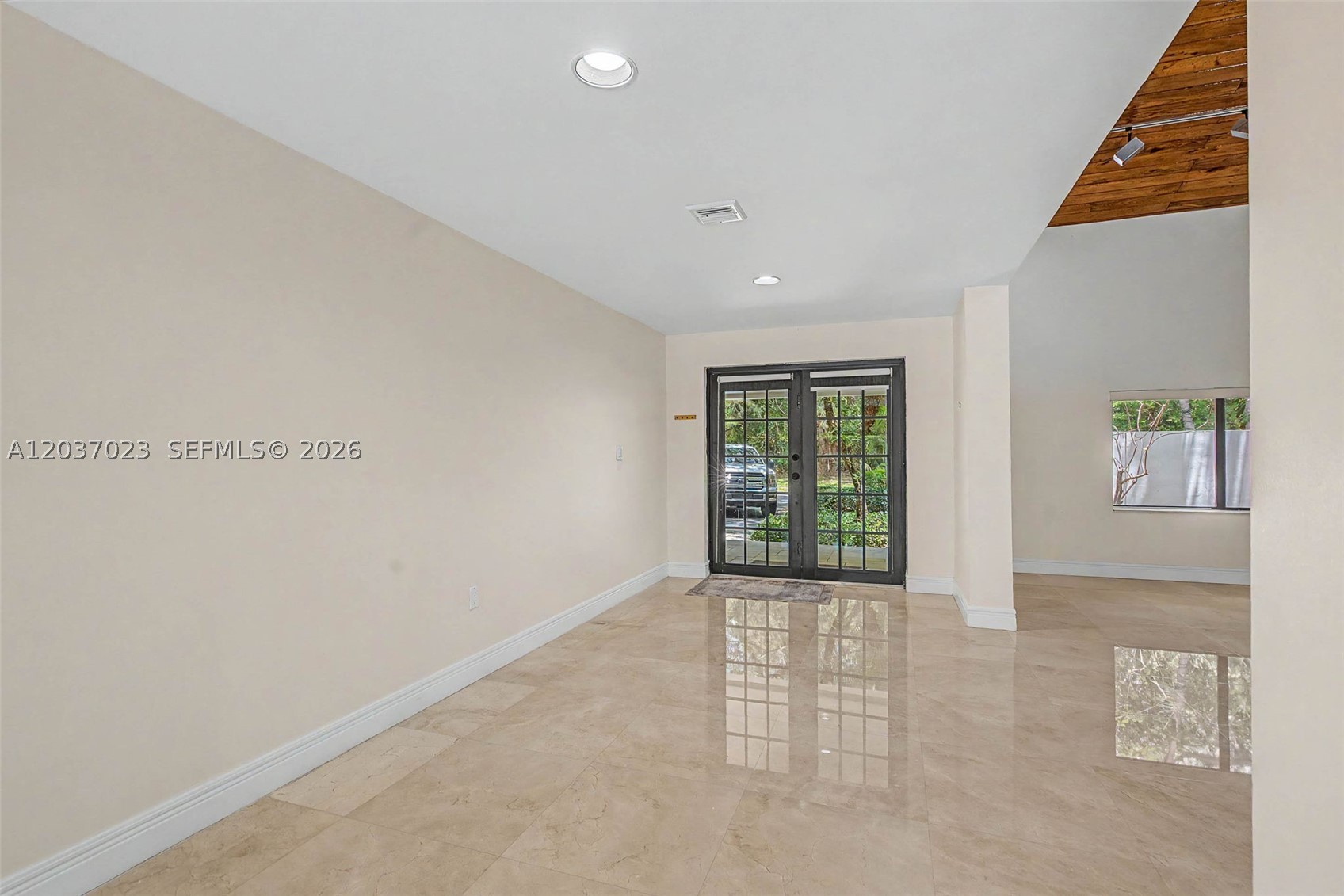 4950 San Amaro Dr, Coral Gables FL 33146