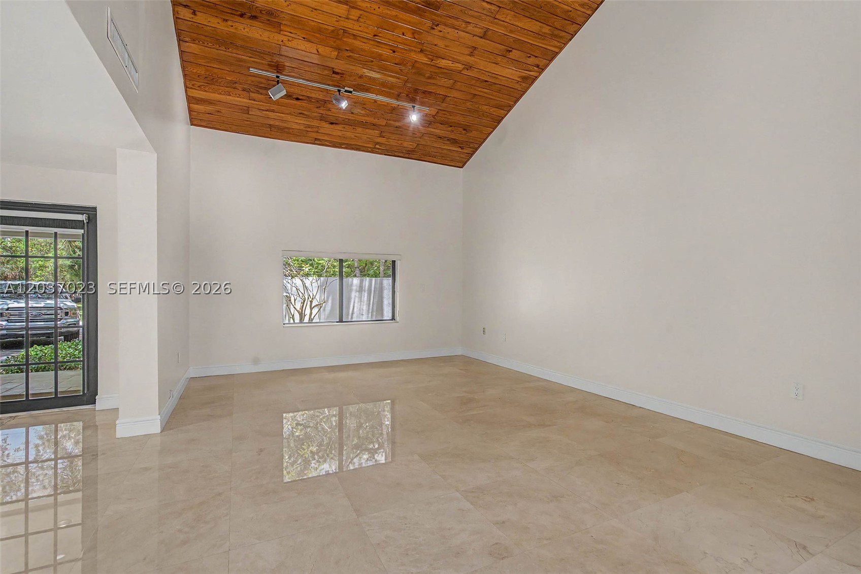 4950 San Amaro Dr, Coral Gables FL 33146