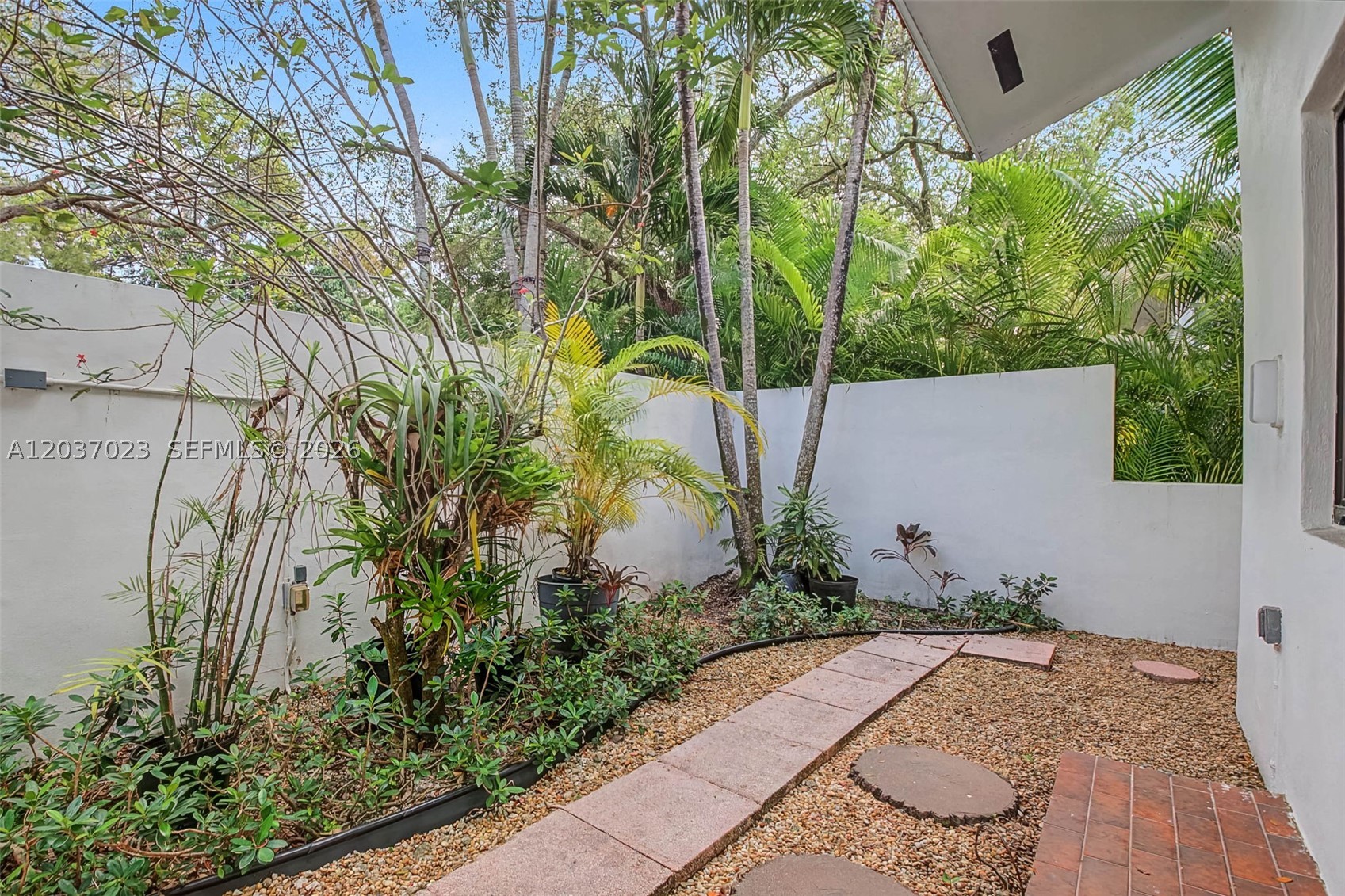 4950 San Amaro Dr, Coral Gables FL 33146