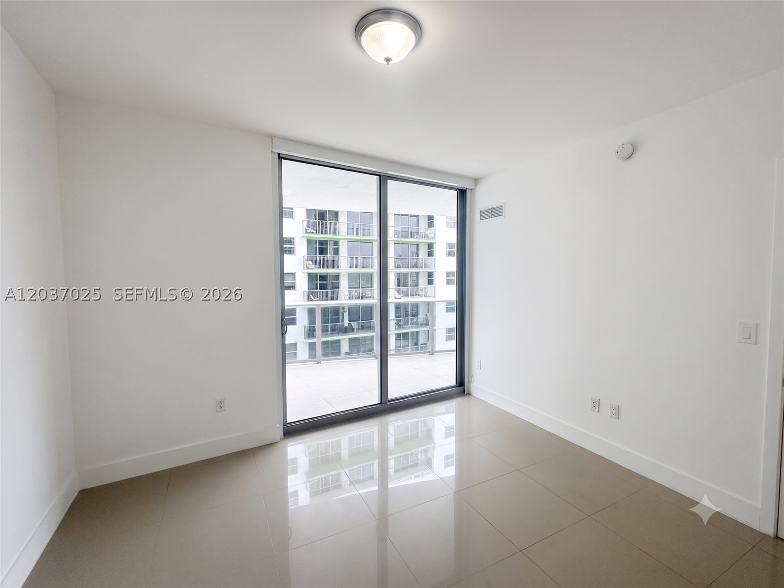 488 NE 18th St #3102, Miami FL 33132