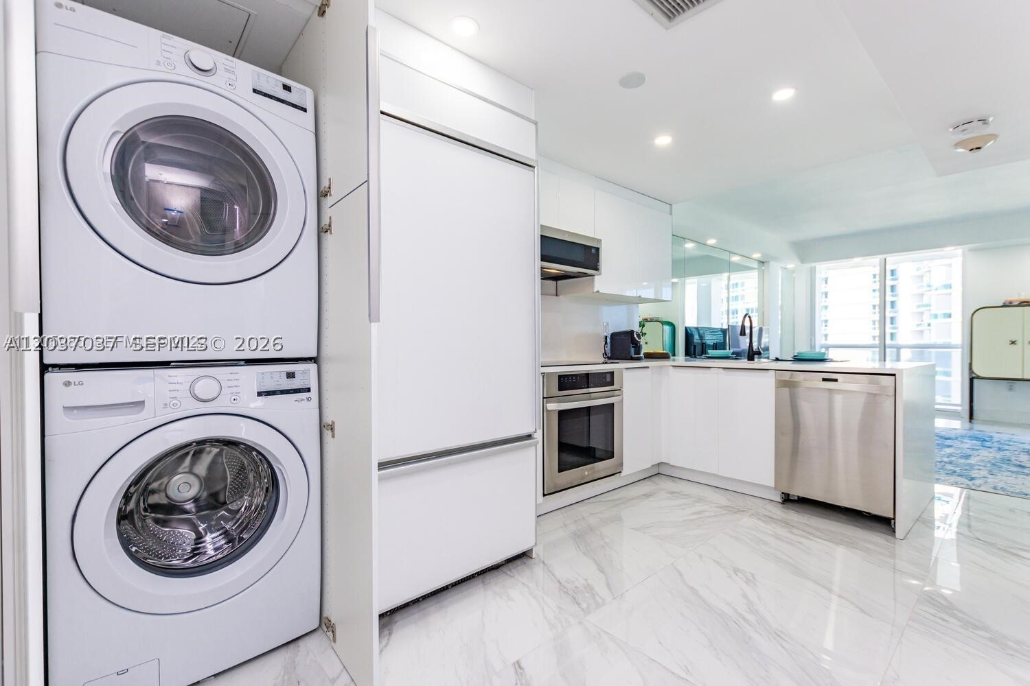 10275 Collins Ave #1404, Bal Harbour FL 33154
