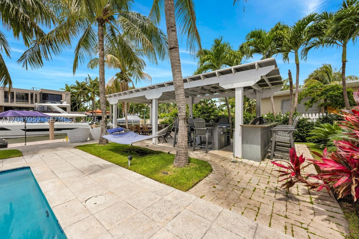 1074 NE Little River Dr, Miami FL 33138