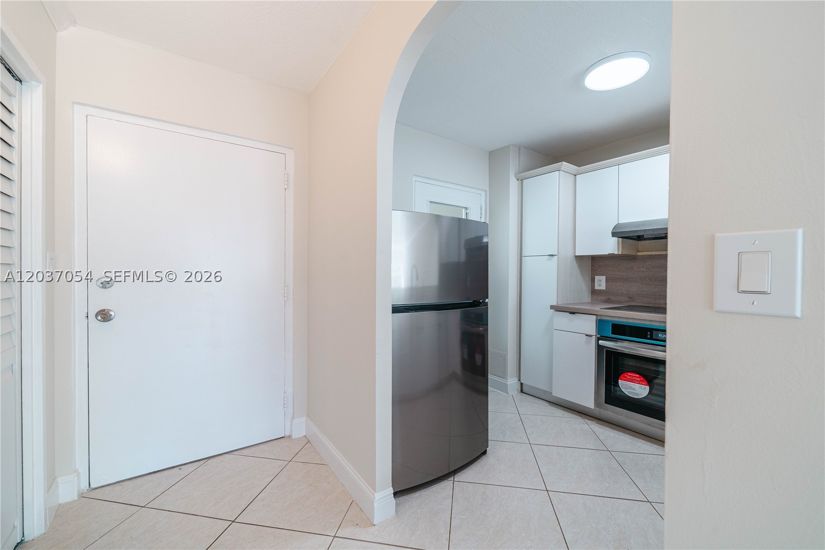 2555 NE 11th St #310, Fort Lauderdale FL 33304