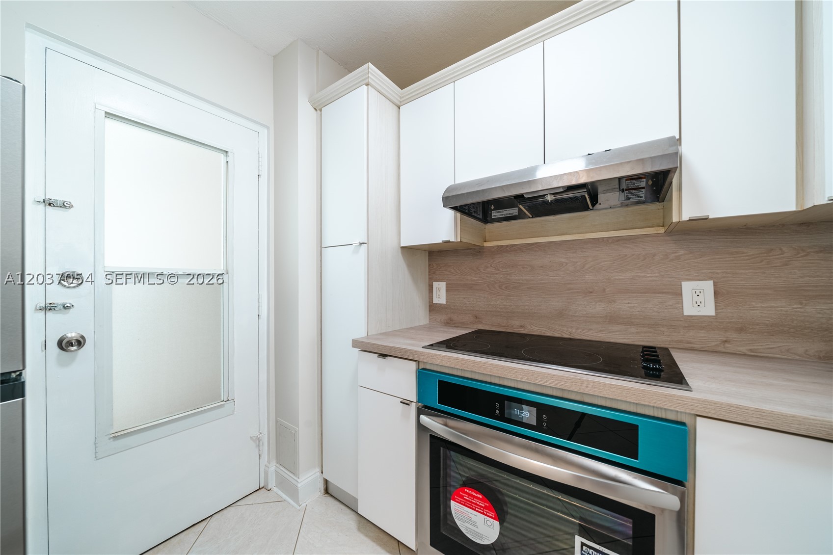 2555 NE 11th St #310, Fort Lauderdale FL 33304