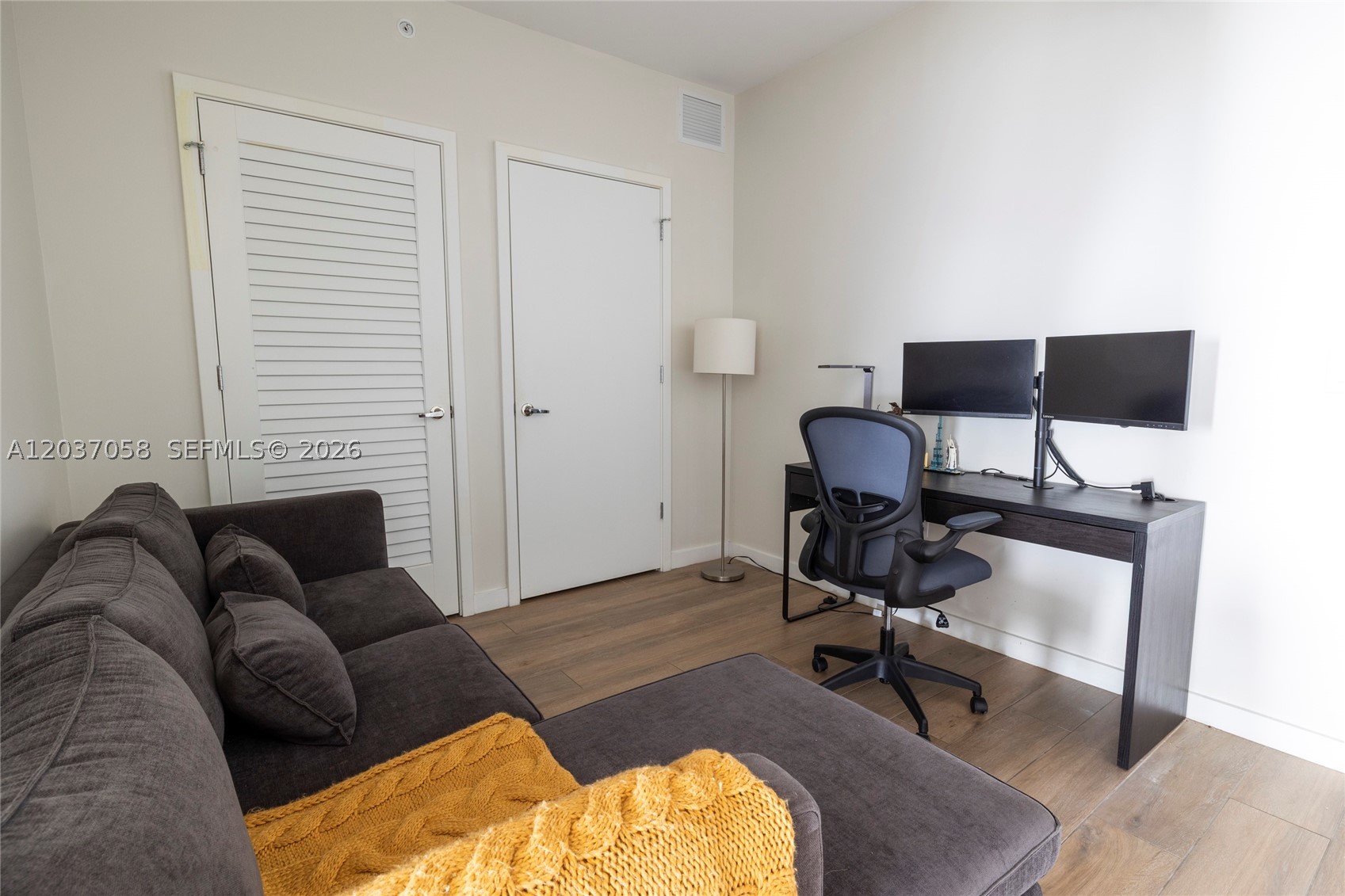 1010 Brickell Ave #4311, Miami FL 33131