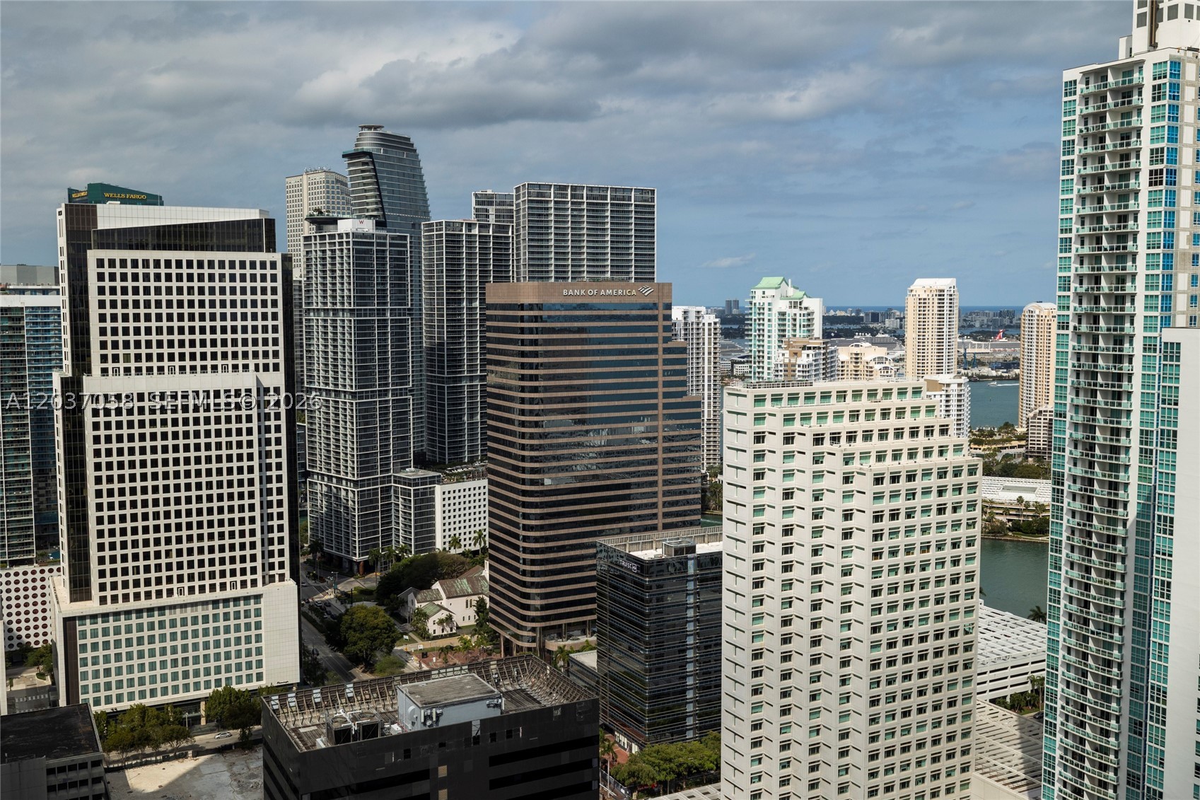 1010 Brickell Ave #4311, Miami FL 33131