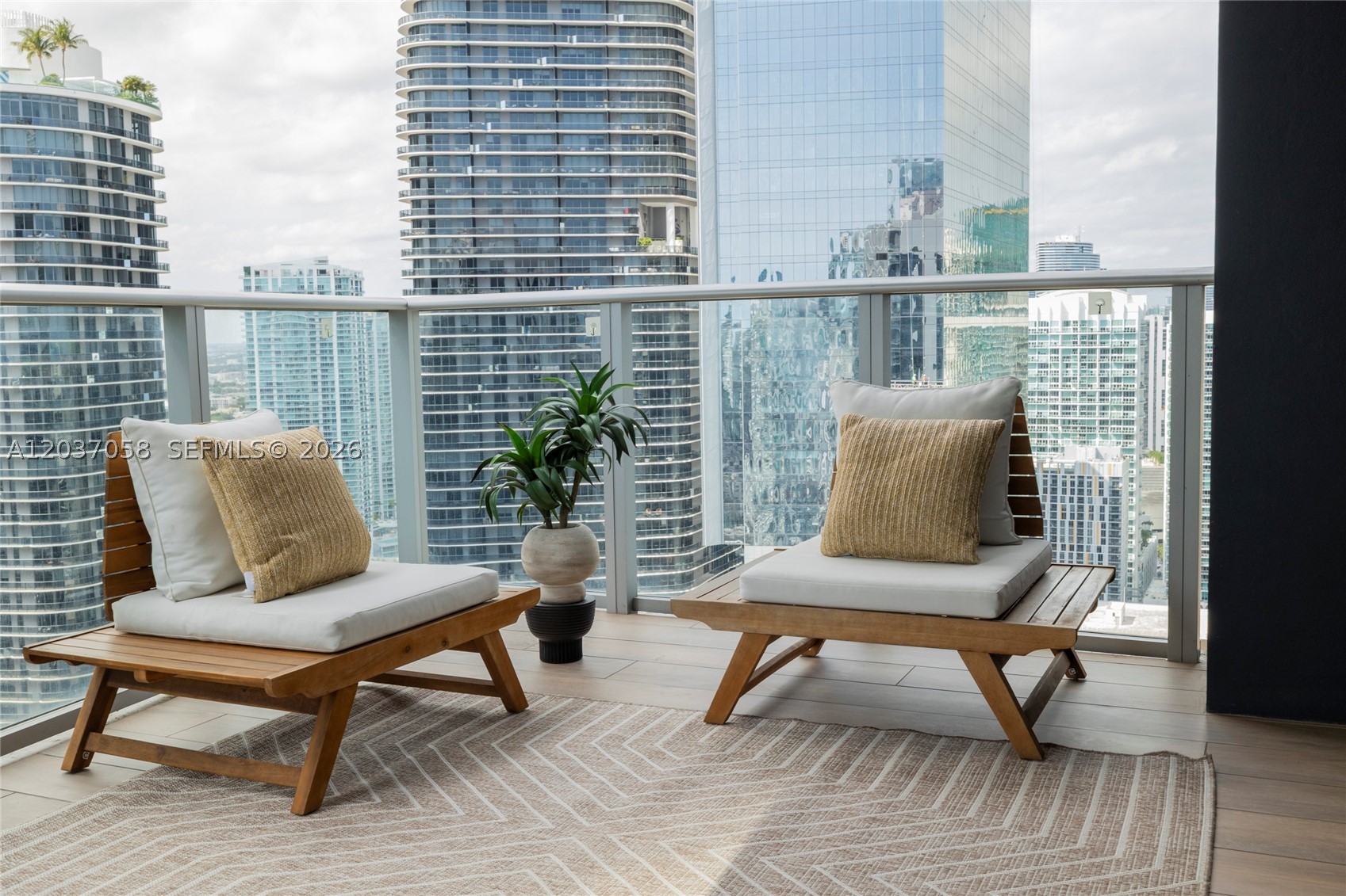 1010 Brickell Ave #4311, Miami FL 33131