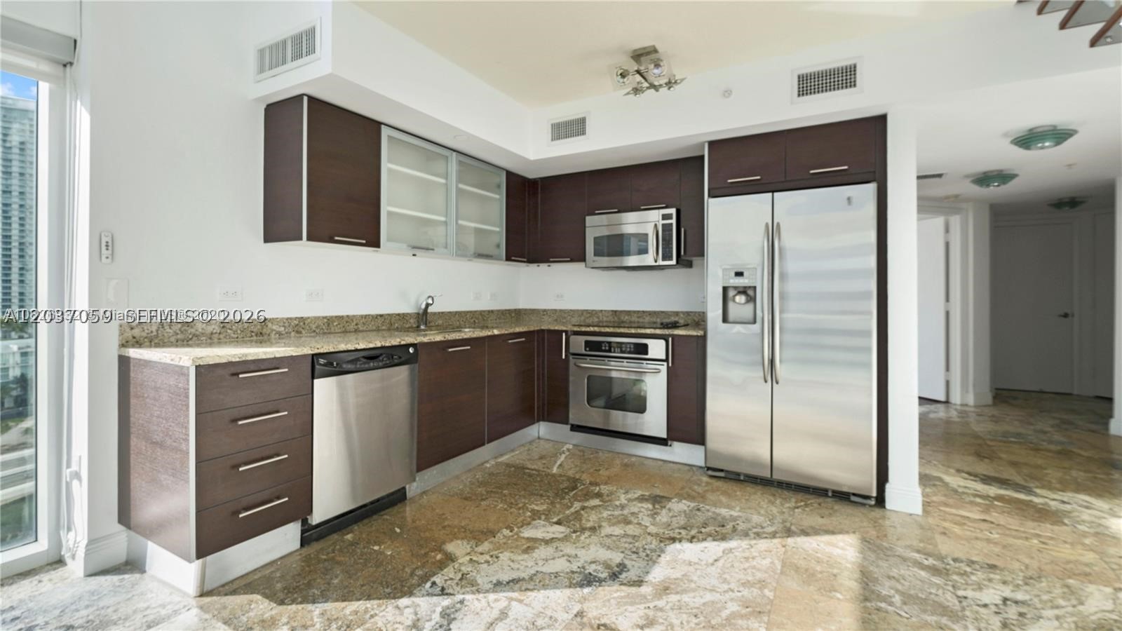41 SE 5th St #1016, Miami FL 33131