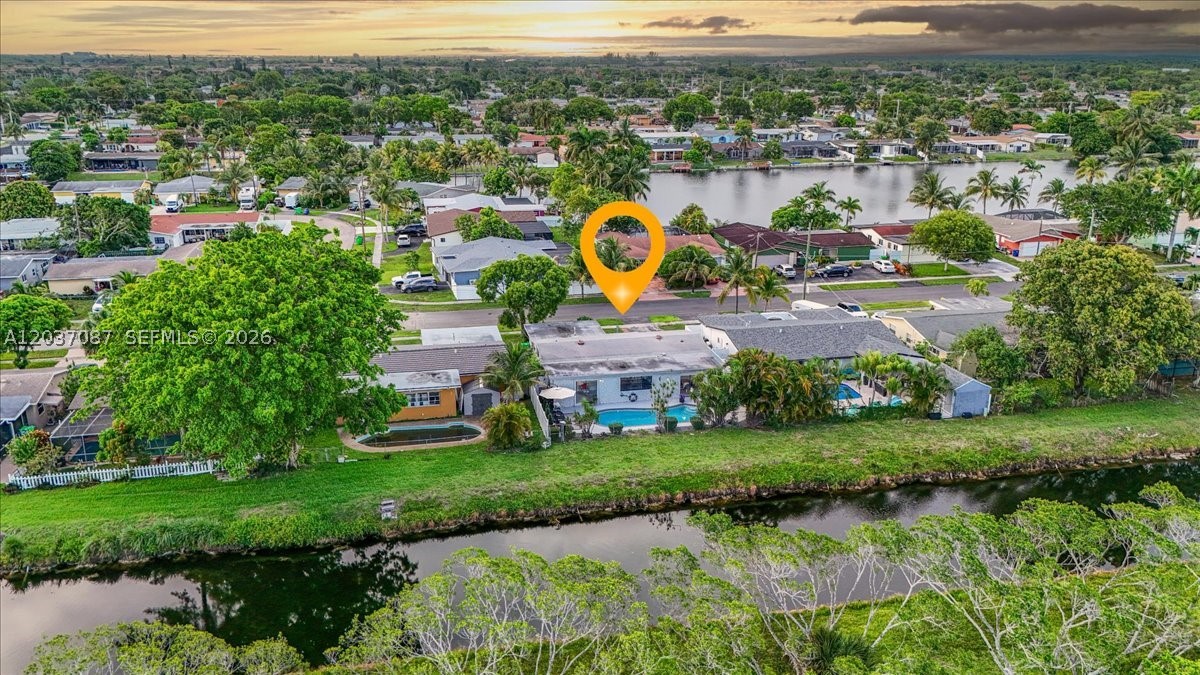 8580 NW 20th Ct, Sunrise FL 33322