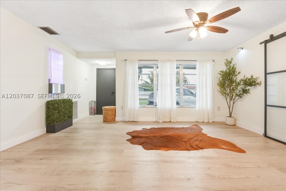 8580 NW 20th Ct, Sunrise FL 33322