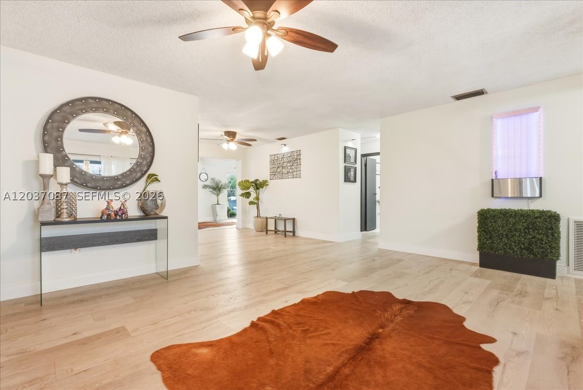 8580 NW 20th Ct, Sunrise FL 33322