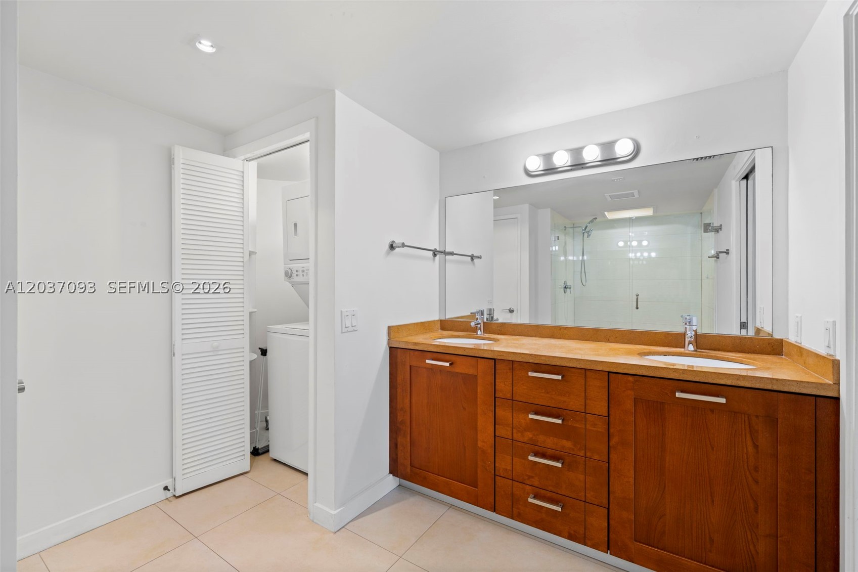 181 Crandon Blvd #301, Key Biscayne FL 33149
