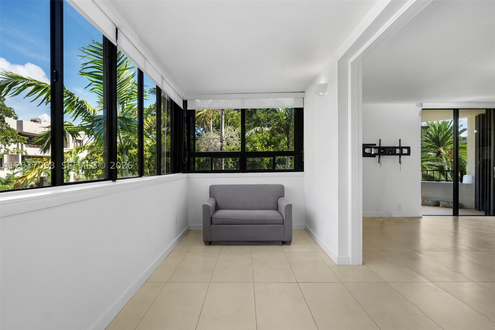 181 Crandon Blvd #301, Key Biscayne FL 33149