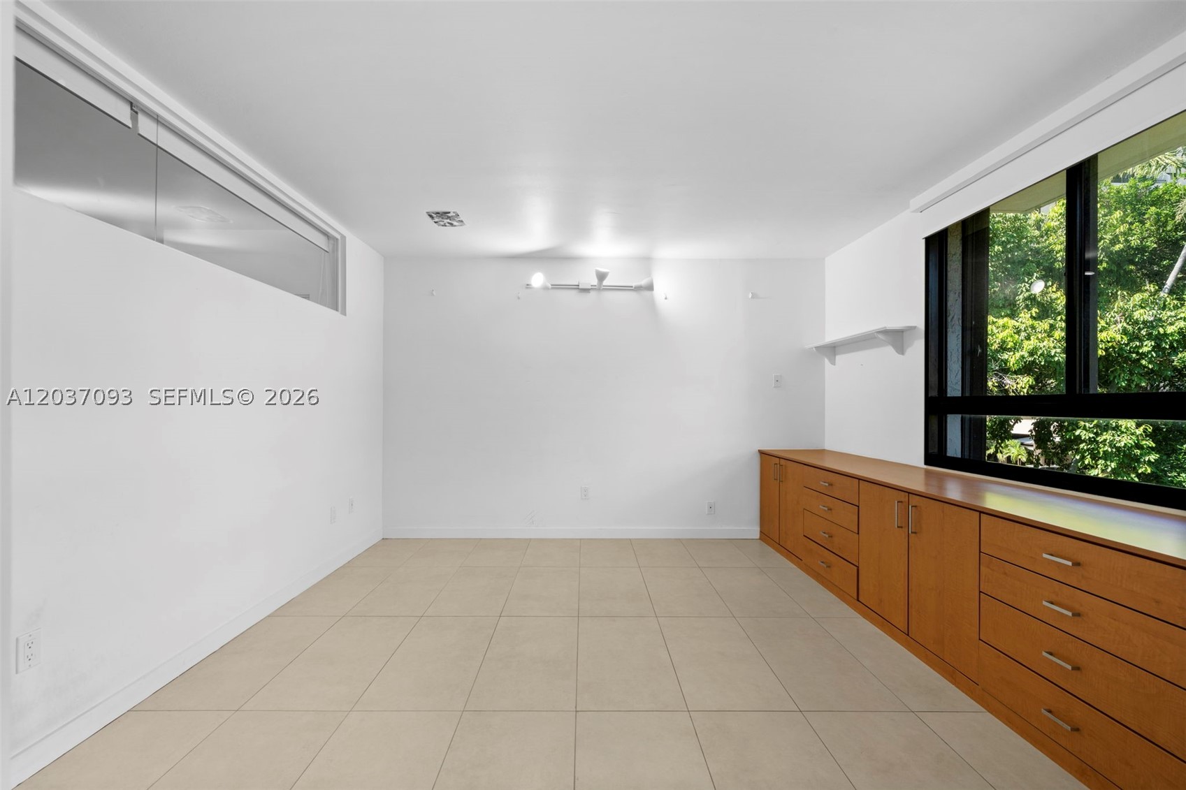 181 Crandon Blvd #301, Key Biscayne FL 33149