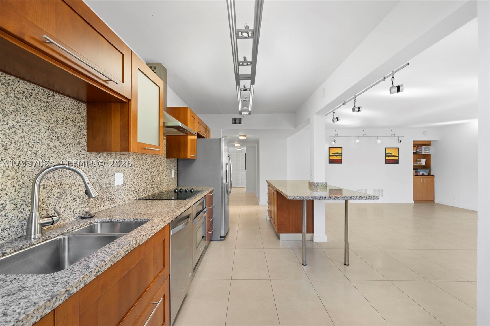 181 Crandon Blvd #301, Key Biscayne FL 33149