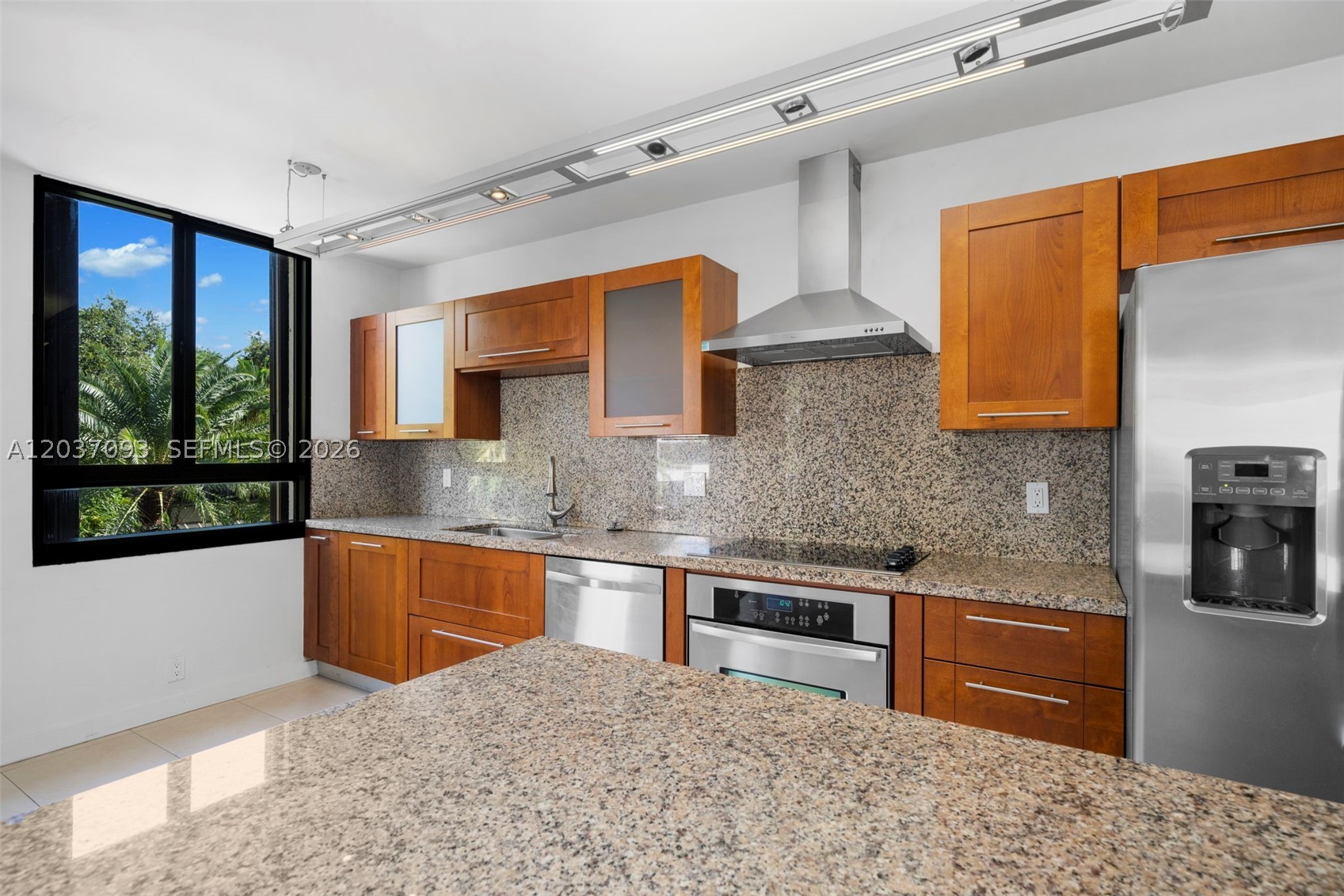 181 Crandon Blvd #301, Key Biscayne FL 33149