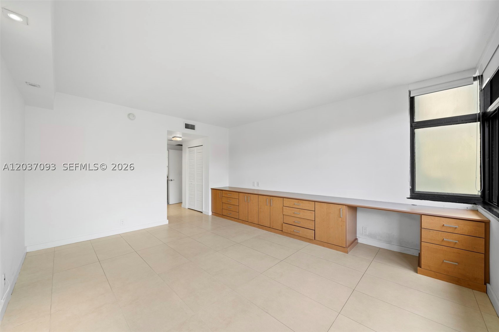181 Crandon Blvd #301, Key Biscayne FL 33149