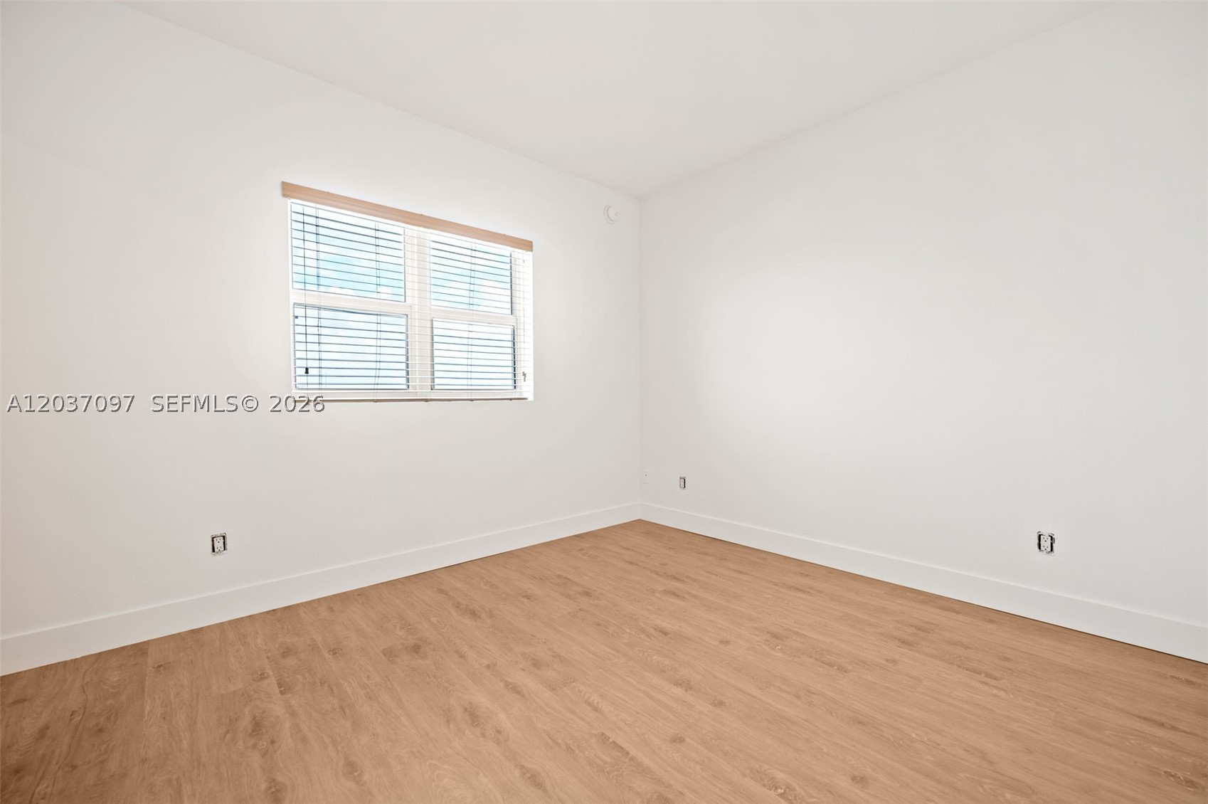 14951 Royal Oaks Ln #1001, North Miami FL 33181
