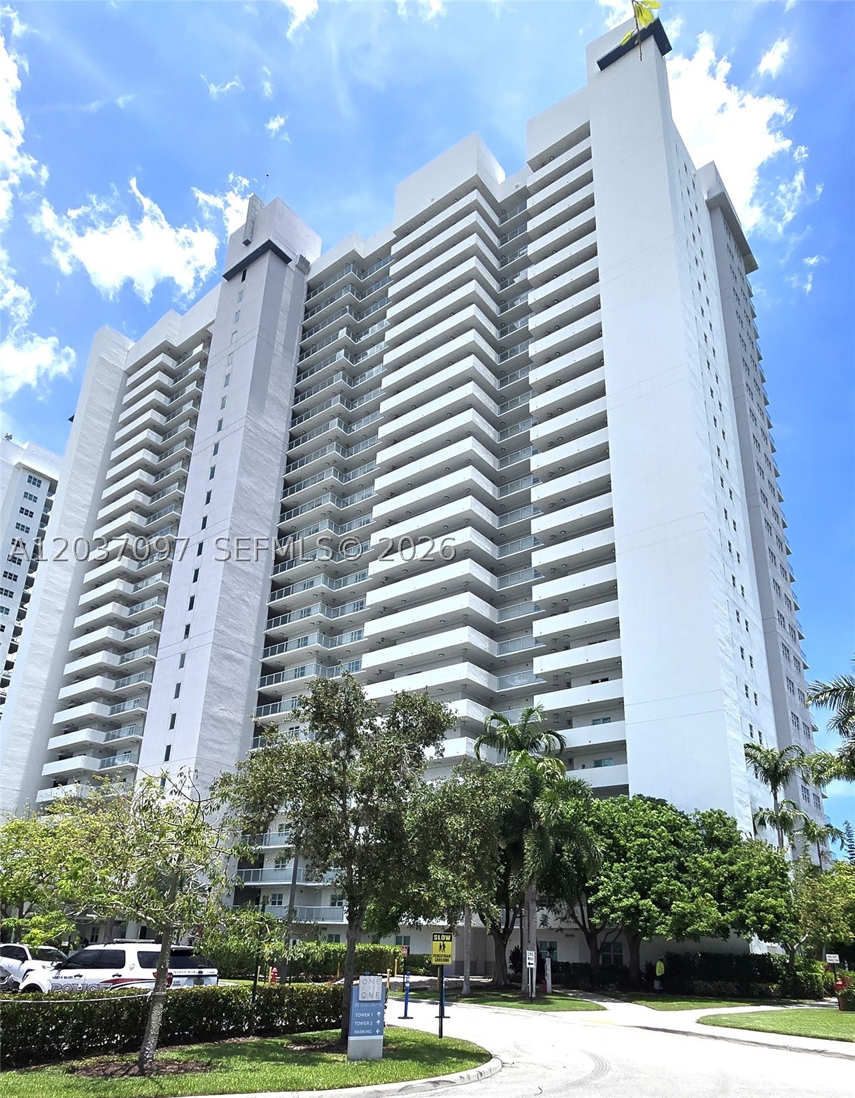 14951 Royal Oaks Ln #1001, North Miami FL 33181