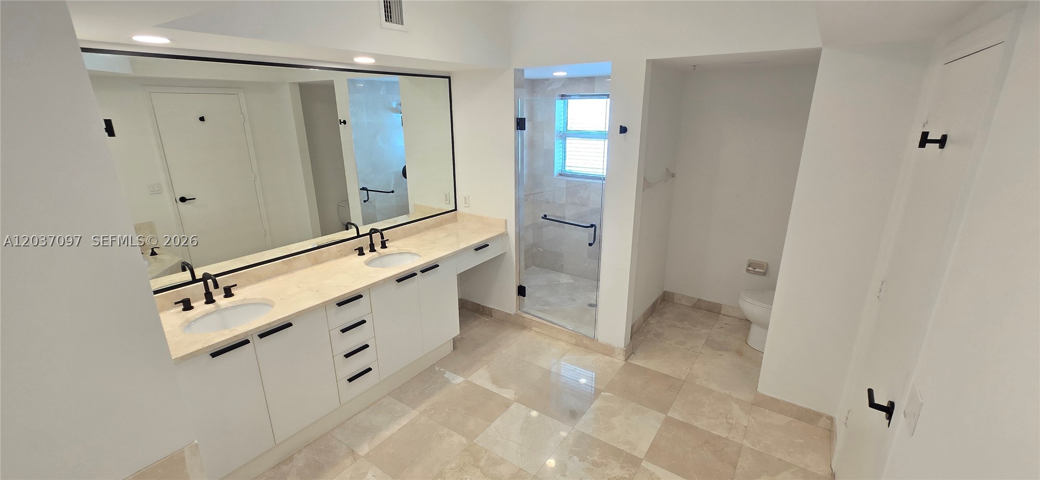 14951 Royal Oaks Ln #1001, North Miami FL 33181