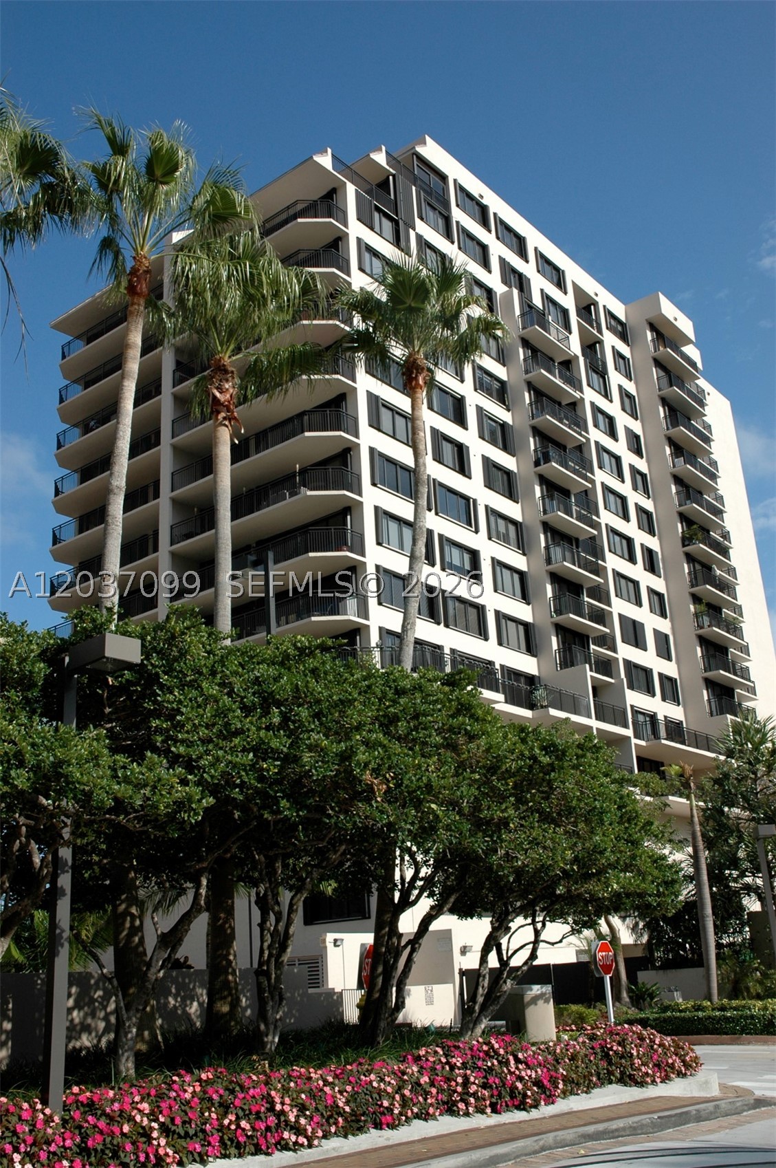 540 Brickell Key Dr #1513, Miami FL 33131