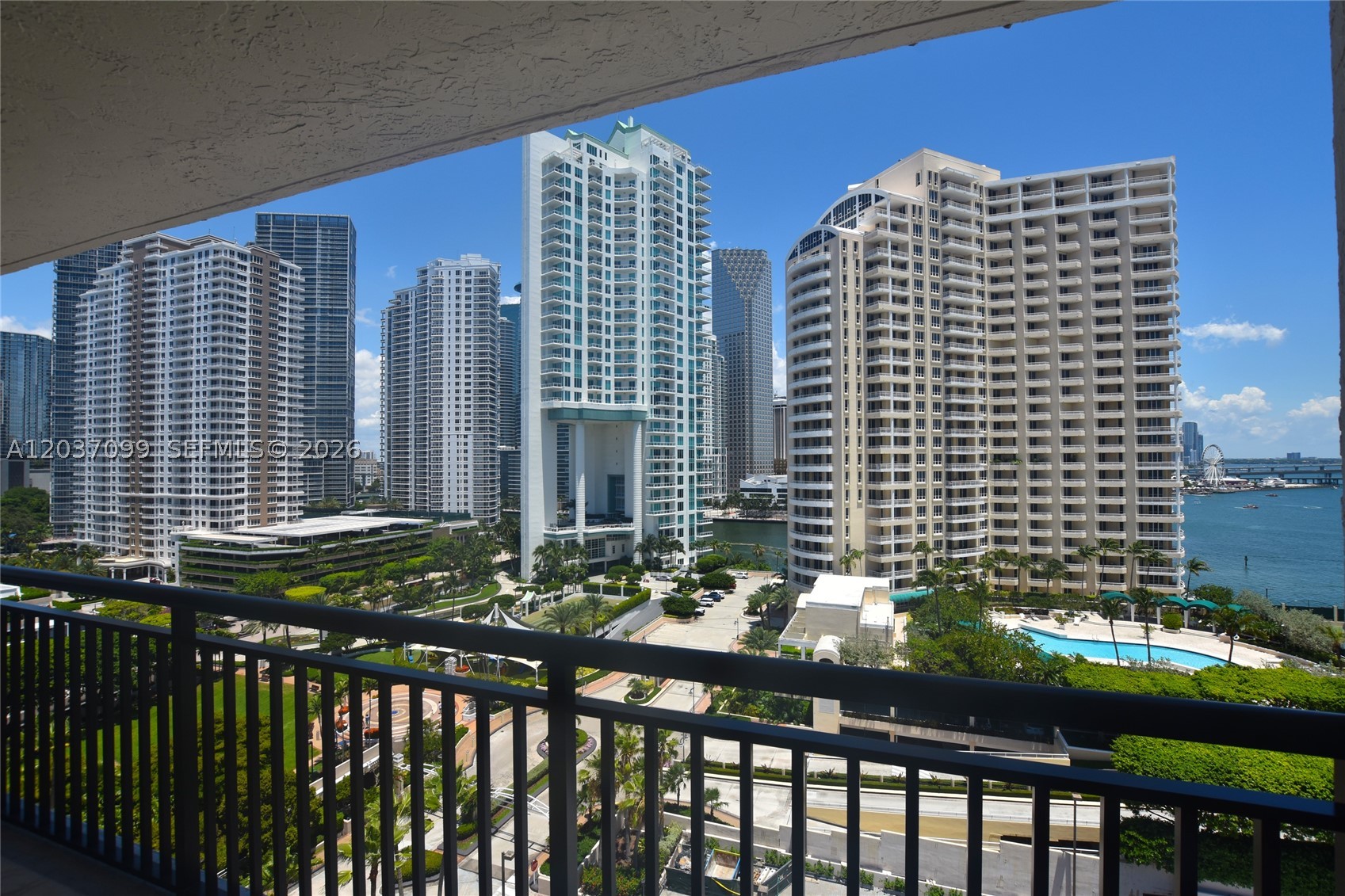 540 Brickell Key Dr #1513, Miami FL 33131