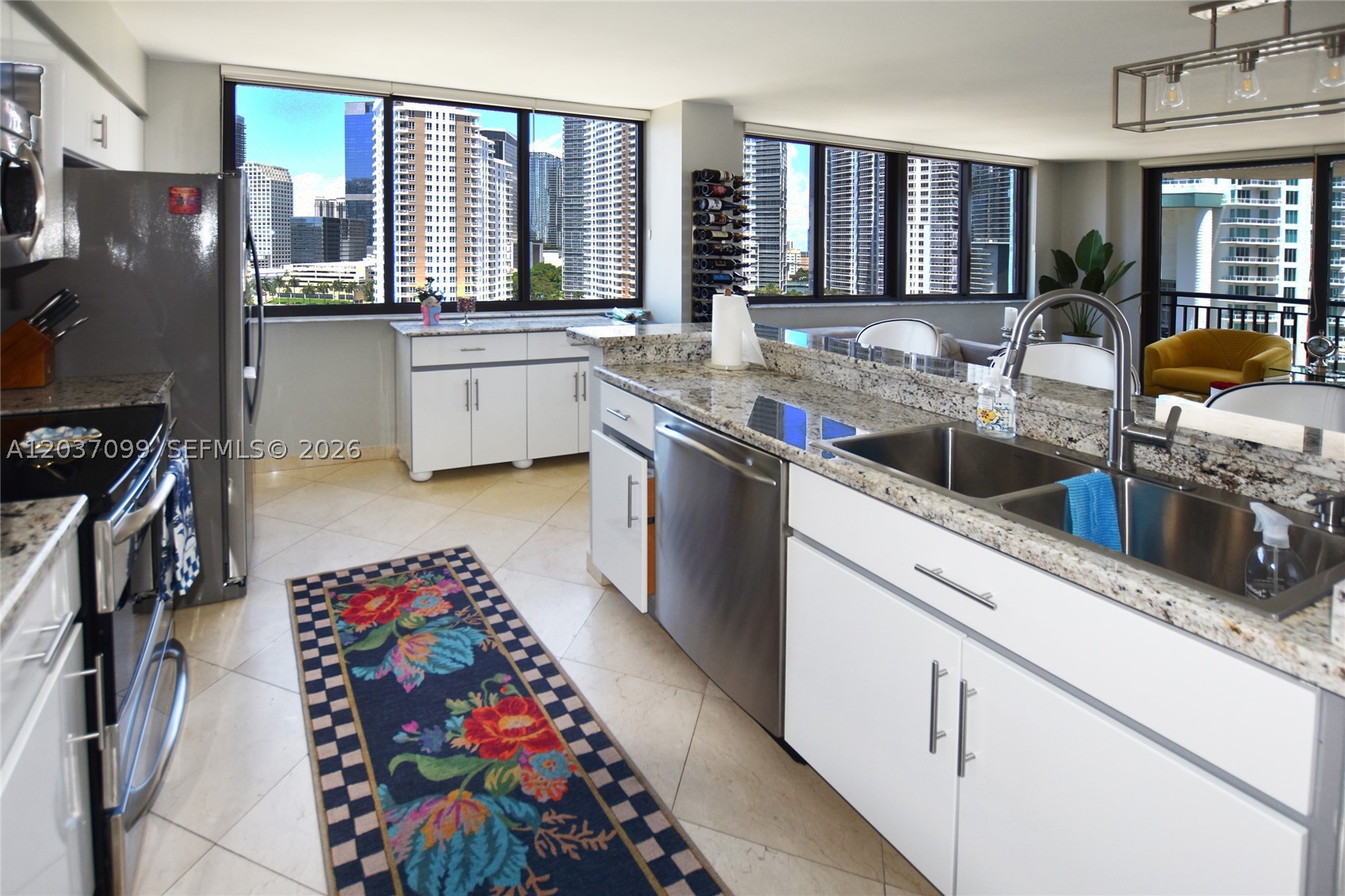 540 Brickell Key Dr #1513, Miami FL 33131