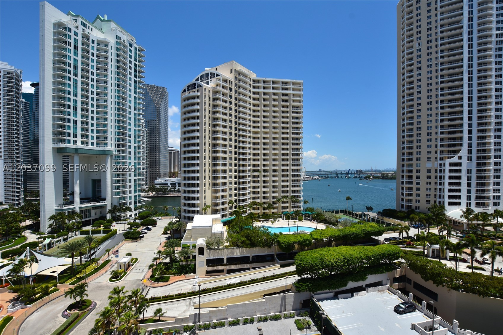540 Brickell Key Dr #1513, Miami FL 33131