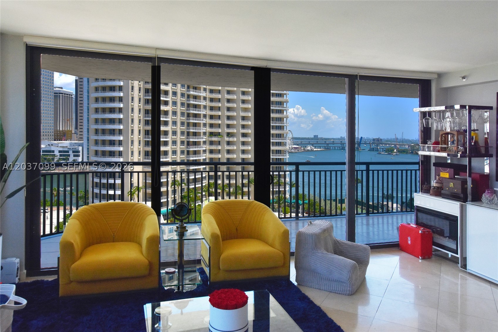 540 Brickell Key Dr #1513, Miami FL 33131