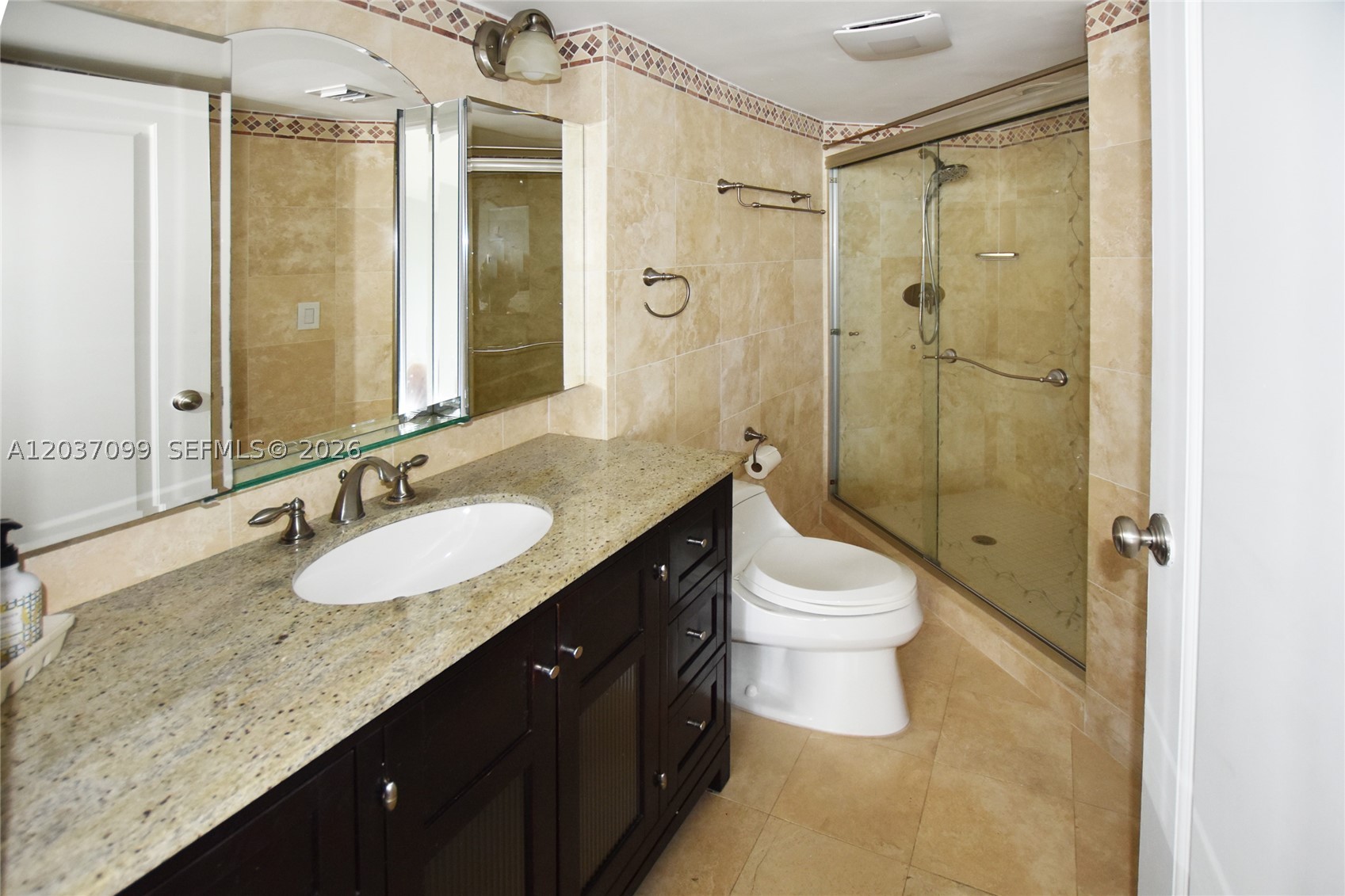 540 Brickell Key Dr #1513, Miami FL 33131