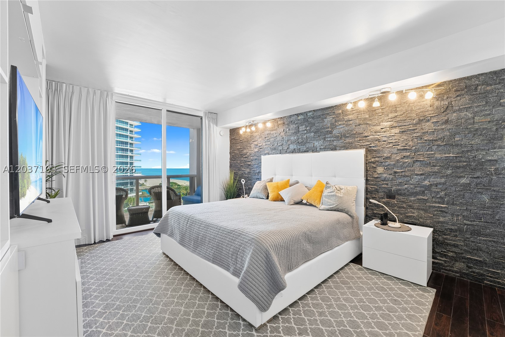 10275 Collins Ave #807, Bal Harbour FL 33154