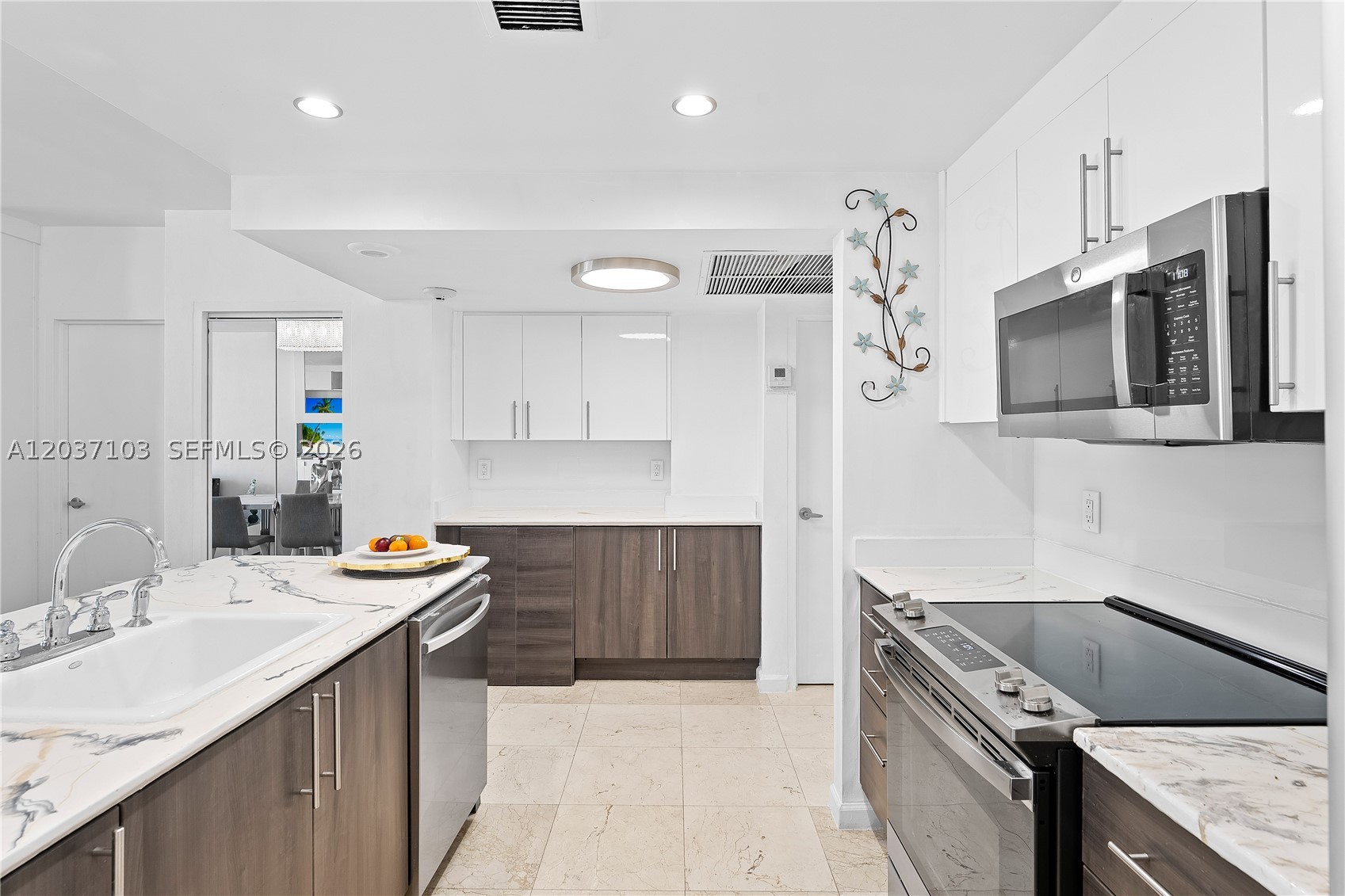 10275 Collins Ave #807, Bal Harbour FL 33154